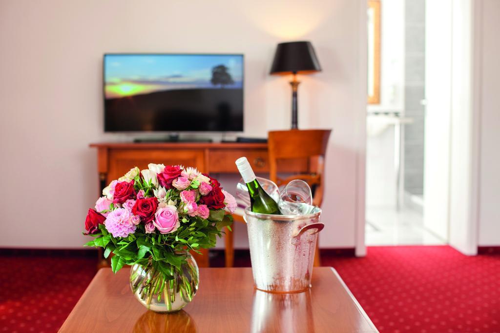 Hotel Prinzenpalais Bad Doberan Kültér fotó